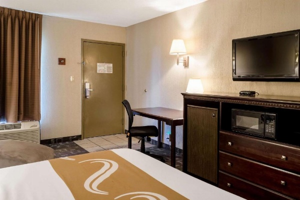 Quality Inn Moss Point image 10