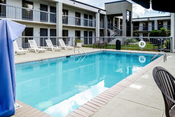 Quality Inn Moss Point image 17